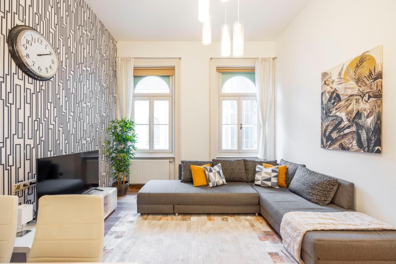 Lejlighed Spacious & Cozy W/ Terrace