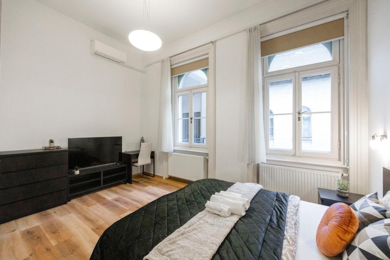 Lejlighed Spacious & Cozy W/ Terrace