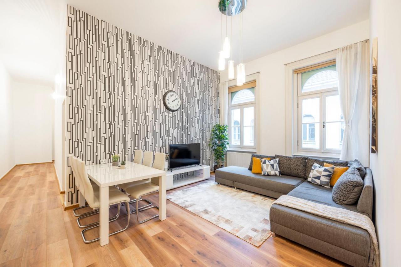 Lejlighed Spacious & Cozy W/ Terrace *